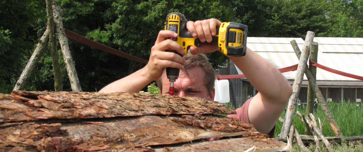Wij zijn op zoek naar vrijwilligers die ons willen helpen met diverse klussen bij de Technische Dienst. In dit team kom je vrijwel op alle unieke plekken van het AAP terrein en word je ingezet bij technische klussen en onderhoud. Meer lezen en aanmelden: bit.ly/AAPvrijwillige…
