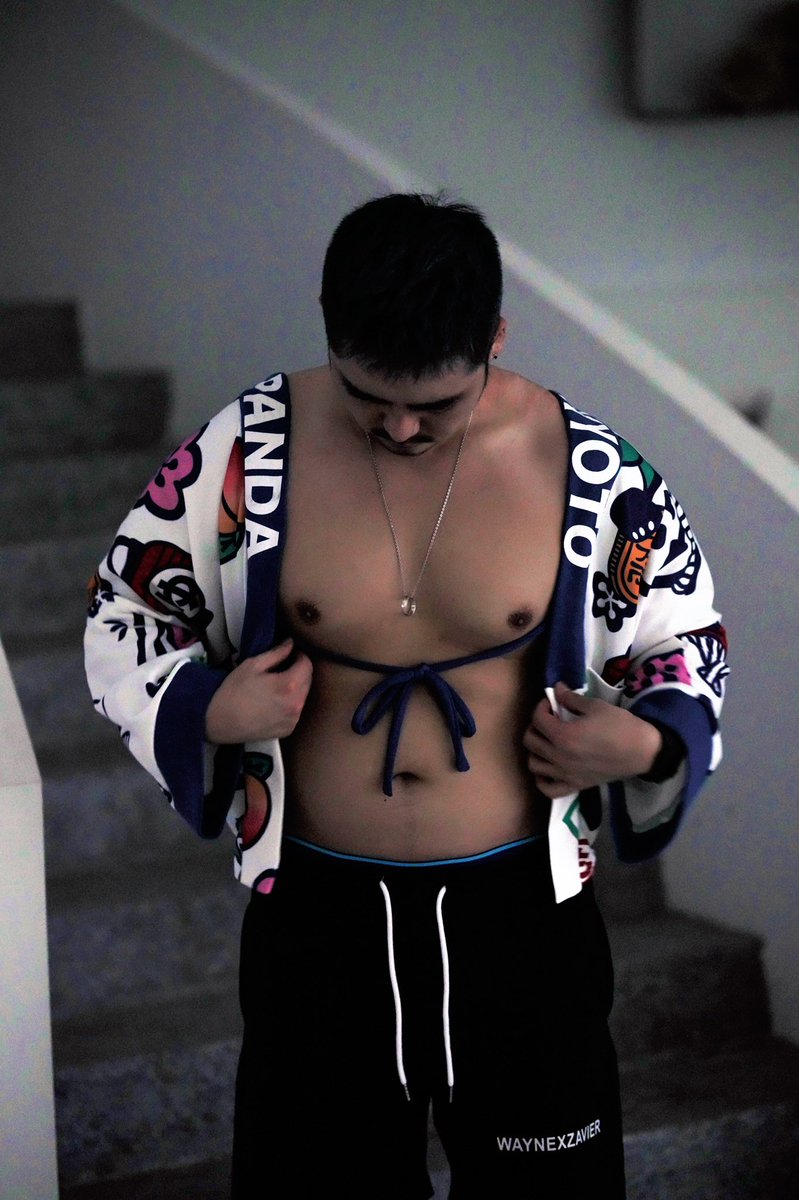 whdgussl's tweet photo. Home wear, with my homie.
让我们重新定义“奶凶奶凶”。 https://t.co/DK79ZnyW4v