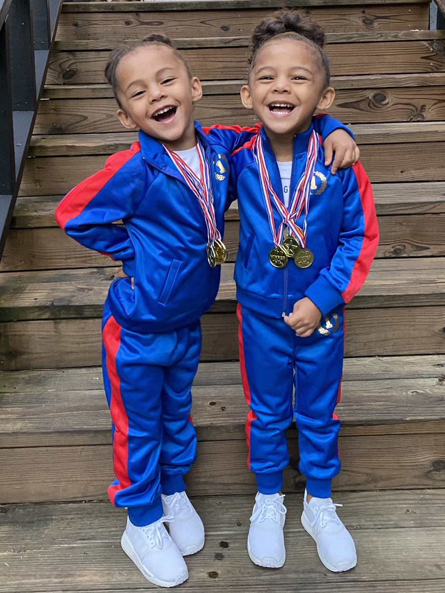 Brandy Hall tweet media