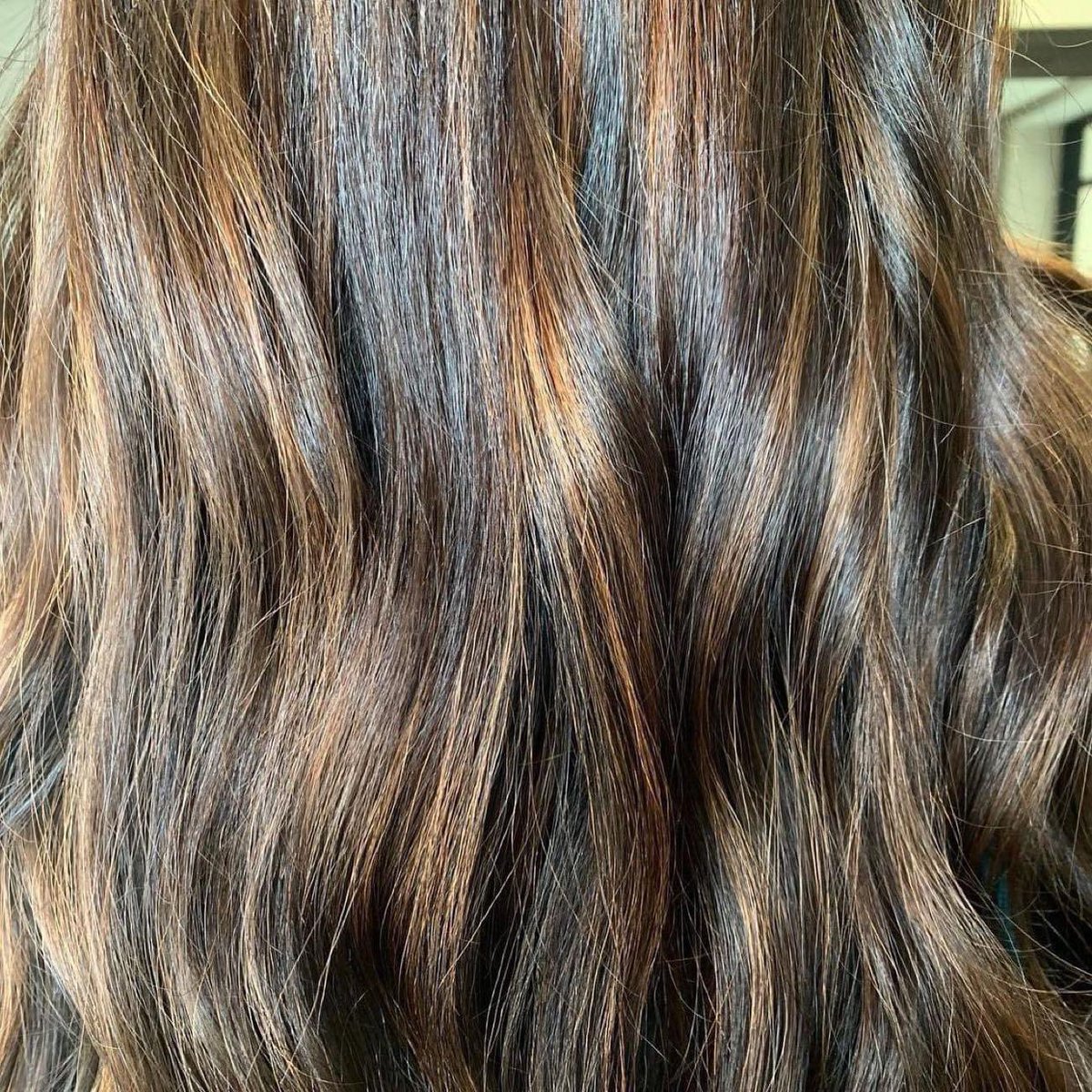 ShopTownCountry's tweet photo. We are hanging onto the last days of ☀️ but loving this 🍁 hair color from Salon Lofts!
.
.
#townandcountry #salonlofts #socialloftie #fallhairtrends #fallhaircolor #kettering #ohio 
⠀
Repost from @stylesbyisabel_

#hairgram #hairinspo #stylistsupportingstylists #haircommunity https://t.co/37XTz5Cawe