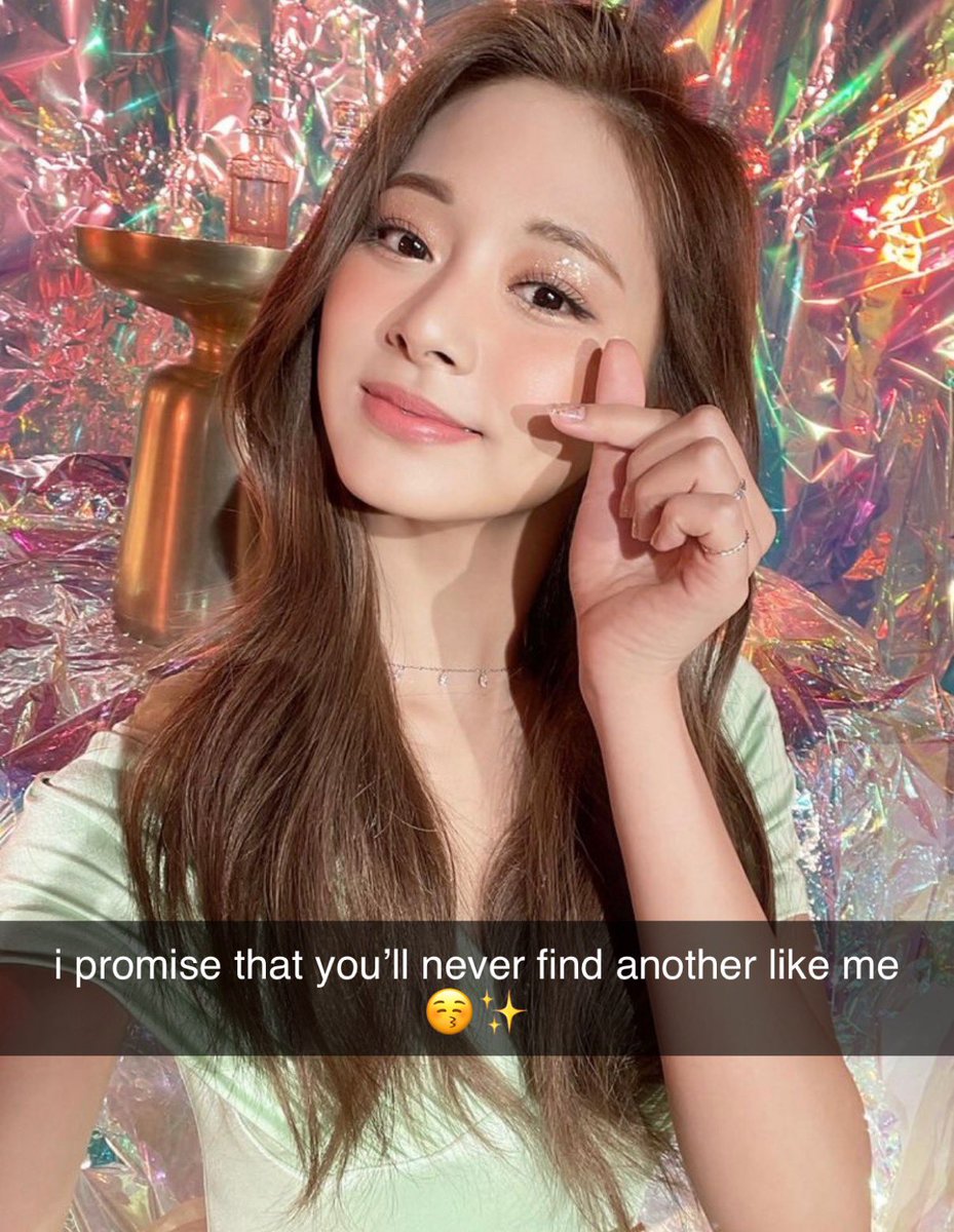 twicesnapchat's tweet photo. https://t.co/zxgt9UGWdT
