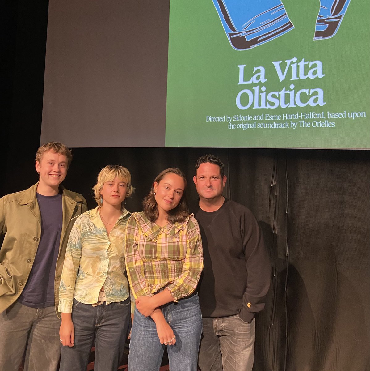 I’ll be with you on <a href="/BBC6Music/">BBC Radio 6 Music</a> in just over  minutes. Tune in to hear my special guests @TheOrielles - plus brilliant music from exciting new bands @The_BYP &amp; <a href="/DreamMachineHQ/">The Dream Machine</a> 

See you on the airwaves