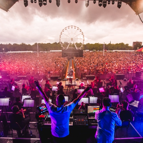 MusicNewsWeb's tweet photo. On the Waterfront presents Cream Classical 2022 - #OfficialCream @creampresents #creampresents @cream_official #CCOTW https://t.co/QYEo2q67sS https://t.co/bFaCp0KoGq