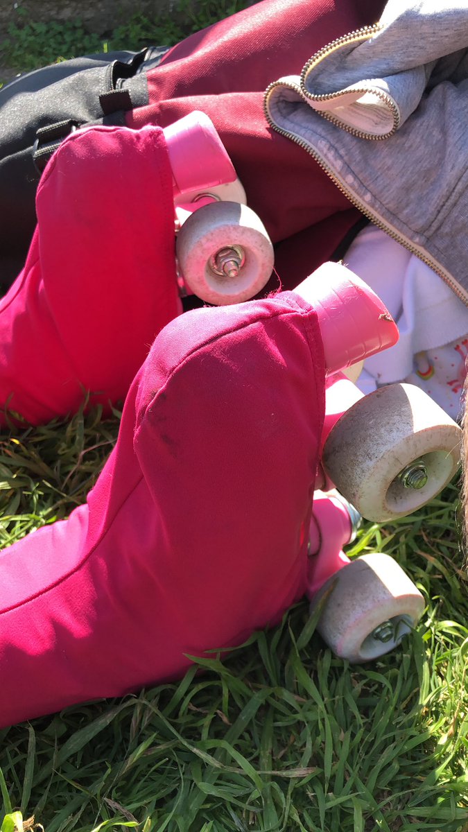 _pablinux_'s tweet image. finde a puro patin