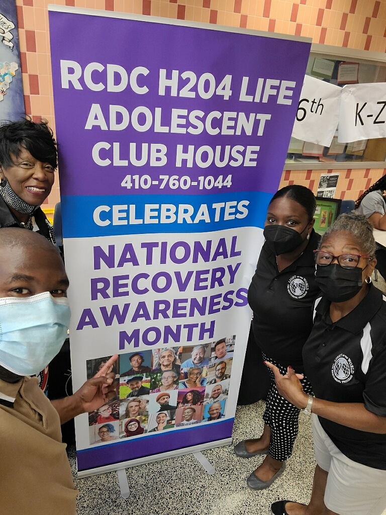 AAHealth's tweet photo. Scenes from the RCDC H2O4Life National #RecoveryAwarenessMonth display at the @BPMSbuzzAACPS #BackToSchool Night last week. Promoting Positive Adolescent Health Behaviors at @AACountySchools #AnneArundelCounty #HealthyCommunities #RecoveryMonth https://t.co/mbP9HCOE5C