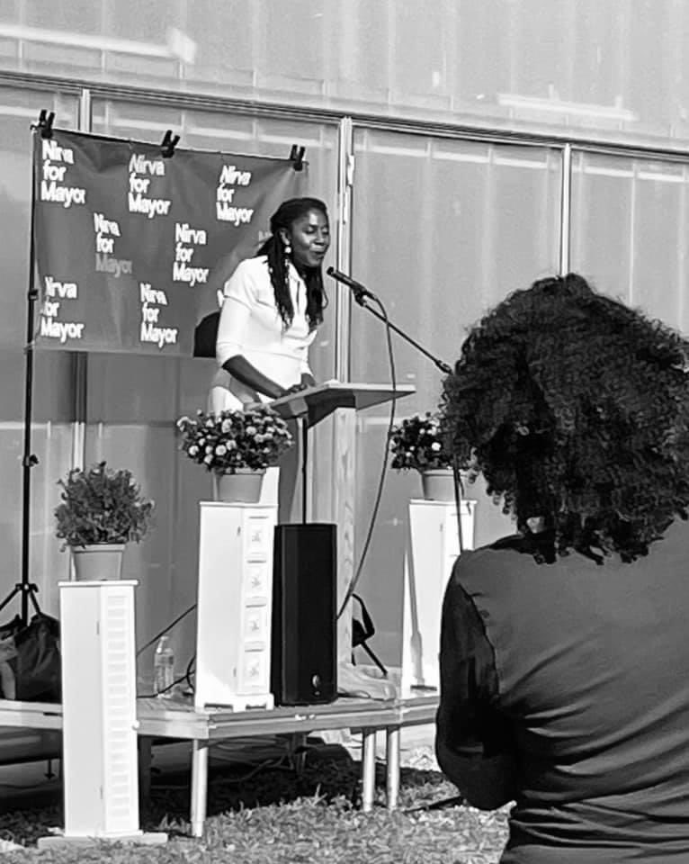 Nirva_LaFortune's tweet photo. Good morning Providence! I woke up inspired, empowered, and honored by every person who took the time to be with us yesterday at Southside Cultural Center. Thank you for joining me on this journey for our city, for our future!
#NirvaforMayor #OurCityOurFuture https://t.co/8xSg9GBODA