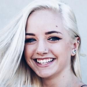 Happy Birthday to Maddi Bragg     