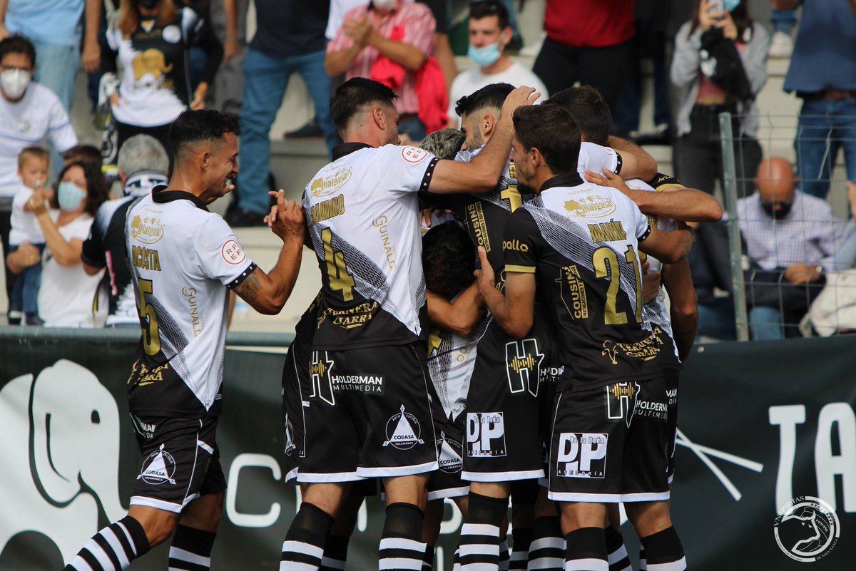 UnionistasCF's tweet photo. 📸 IMÁGENES | Ya disponibles dos completas galerías con las mejores fotografías del encuentro de ayer. 

👉🏻 Afición: https://t.co/FkovEB1z9n

👉🏻 Partido: https://t.co/qYaivsKNlM https://t.co/LcwjQUgTRA