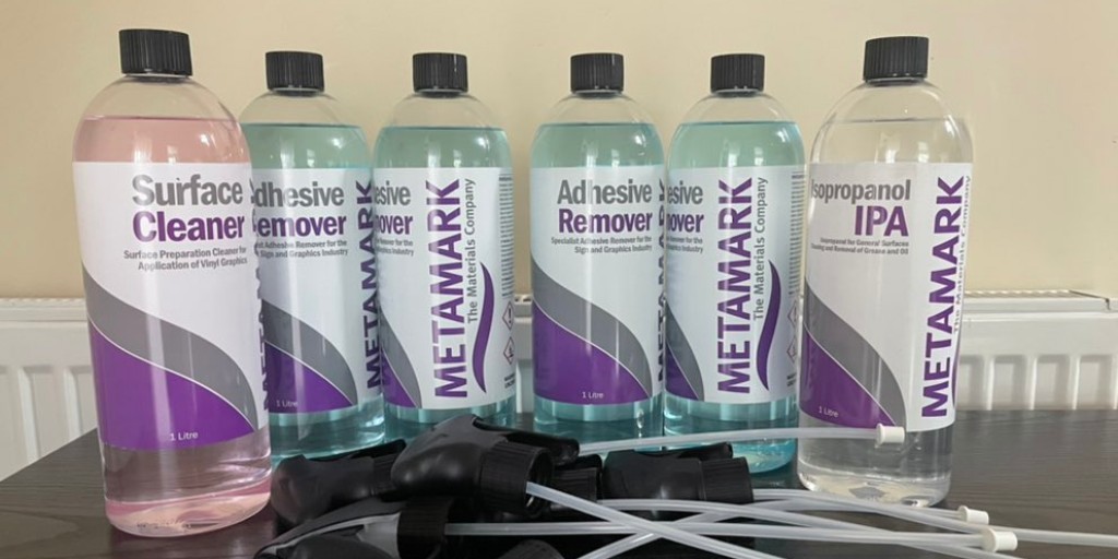 Metamarkuk's tweet image. Recreative Signs are stocked up on their Metamark accessories, including our range of surface preparation chemicals. Shop the range here ow.ly/iC6250GgTFQ #metamarkeverywhere #metamarkuk #vinylapplication #windowgraphics #surfacecleaner #adhesiveremover