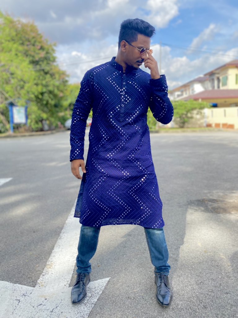 msvemal's tweet photo. Hey guys.. Check out my new custom Kurta from @mens_outfit_lezsha_boutique. I absolutely love the color and how it looks on me. The cotton material is super soft and nice to wear. Get yours now from @mens_outfit_lezsha_boutique Contact number: +60176511547 https://t.co/IsnHPGTHmQ