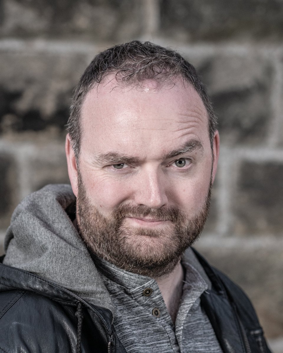MattTaylorActor's tweet photo. Headshots have arrived! So happy with the results! Overuse of exclamation marks! Seriously though, lovely way to start the week. Had such a great time filming Second Skin this weekend and Icarus Flew earlier on in the month. 😁 #Headshots #ActorsLife #NewProfilePic https://t.co/o6uQe050nB
