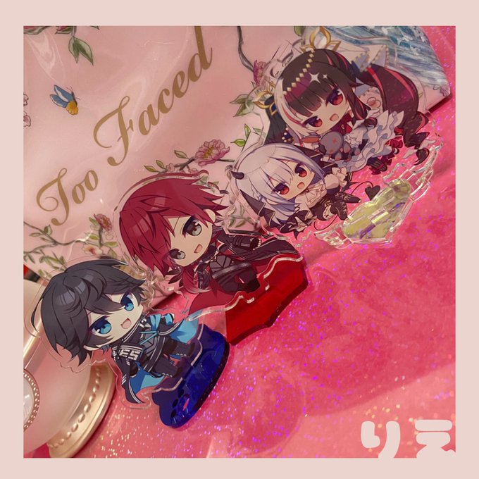 りえから天才アクスタ届いた⌒♡。.発色きれいだし最高に可愛い( ;ᯅ; )! 