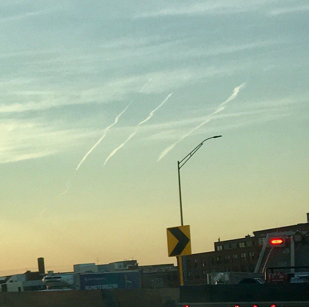 dailystem's tweet image. Parallel lines in the morning...
...Math students take warning!