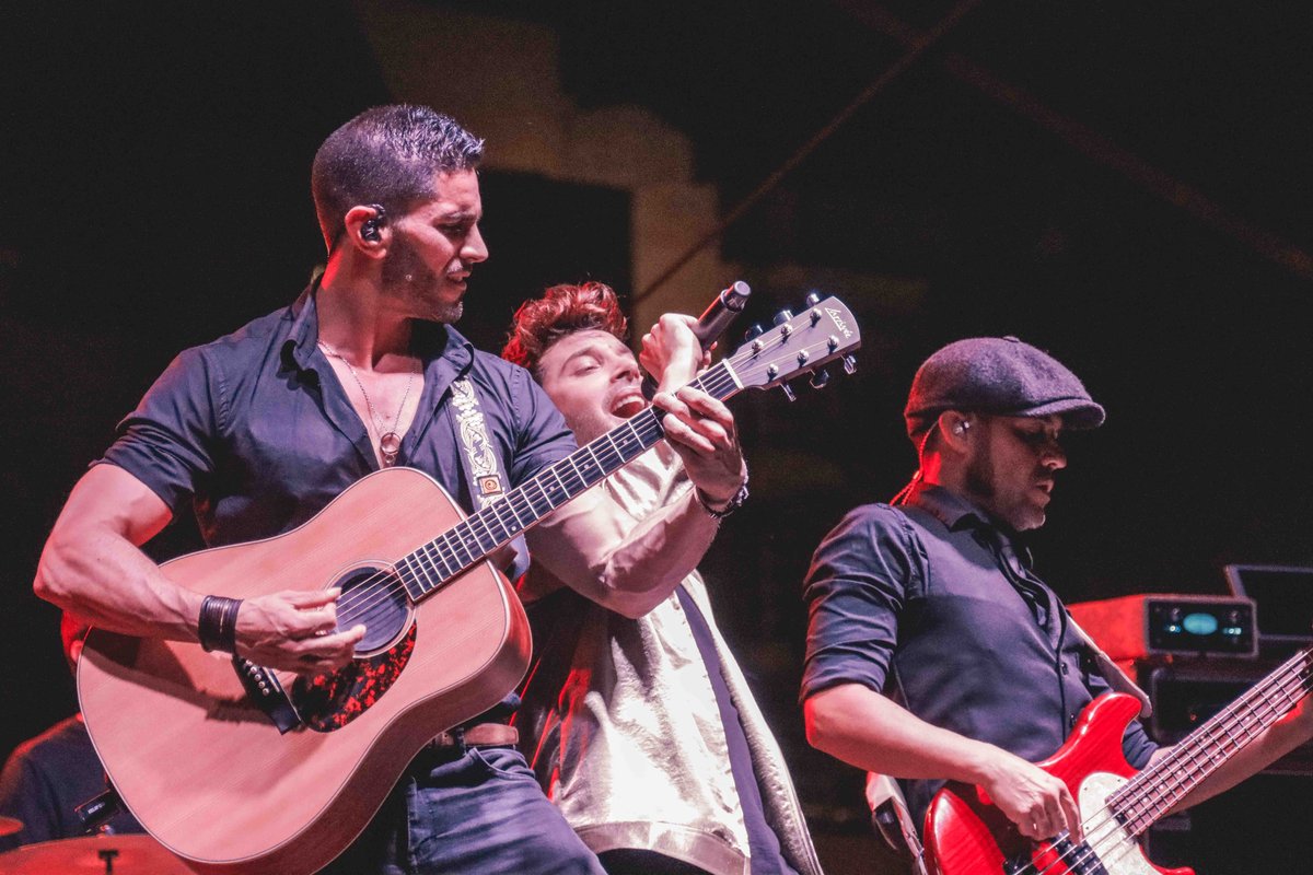 ajuntcatarroja's tweet photo. 📣 | 𝗥𝗲𝗳𝗿𝗲𝘀𝗰𝗮'𝘁 𝟮𝟬𝟮𝟭
El concert de Blas Cantó ha alçat les ovacions del públic que va disfrutar de l'espectacle seguint totes les mesures de seguretat obligatòries. El fenomen fan que arrossega l'ex component de Auryn ha sigut un dels grans atractius del programa. https://t.co/kVQcExzlD5