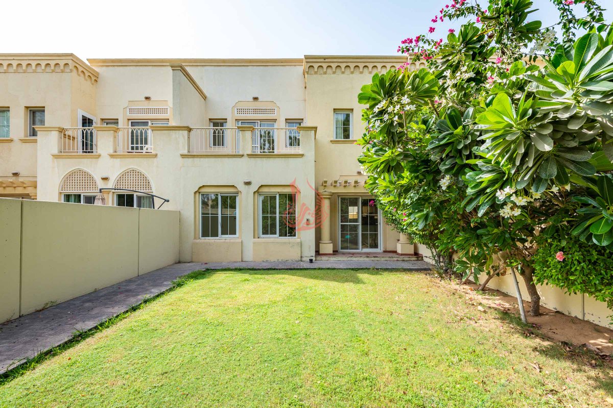Spfrealty's tweet photo. The ideal home for a family w/ children. This unique &amp; spacious Spring villa features beautiful views w/c connects you to the heartbeat of the community, plenty of natural light, &amp; a lush private garden w/ immediate access to the pool, playground &amp; fitness area.

DM for more info https://t.co/UCI3P6IT6P