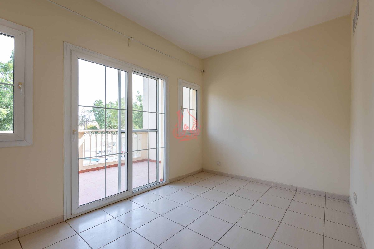 Spfrealty's tweet photo. The ideal home for a family w/ children. This unique &amp; spacious Spring villa features beautiful views w/c connects you to the heartbeat of the community, plenty of natural light, &amp; a lush private garden w/ immediate access to the pool, playground &amp; fitness area.

DM for more info https://t.co/UCI3P6IT6P