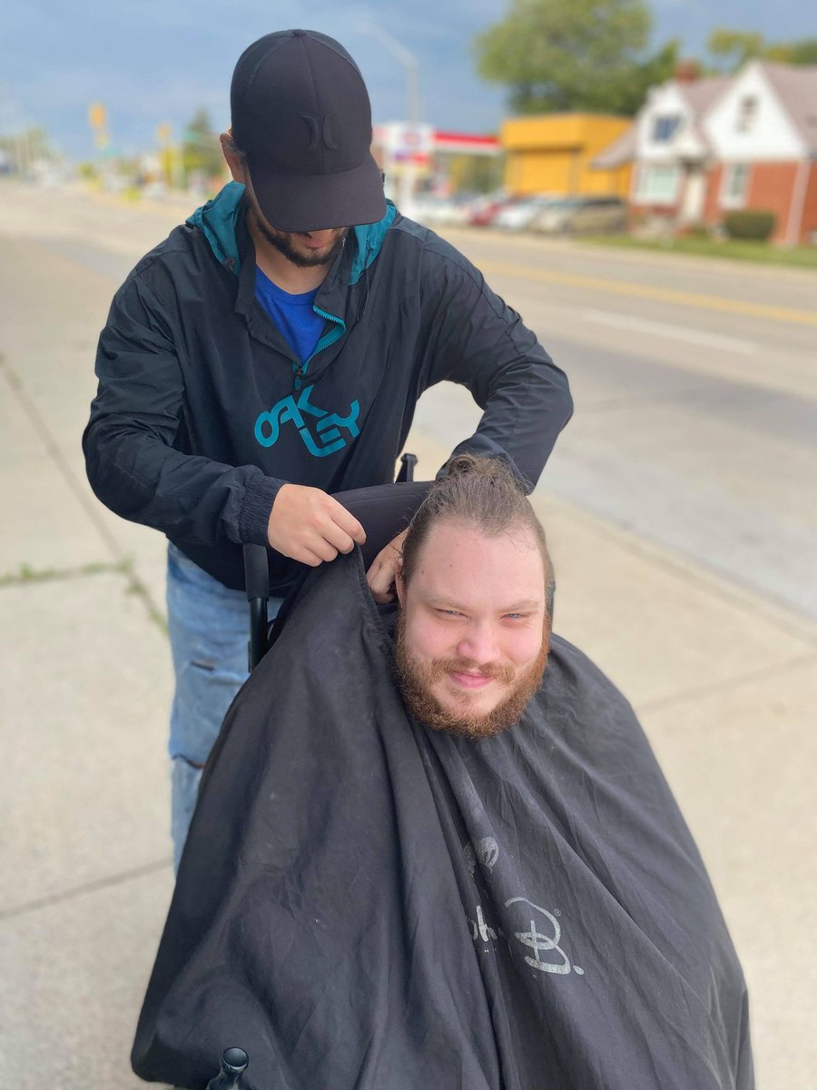 Country959's tweet photo. [ICYMI] #HEROSALUTE: A Mom brought her son for a beard trim to Carm's in Riverside, but his wheelchair just couldn't fit through the door. No problem for barber Tony. He just cut Harrison's hair and beard outside!✂️

LISTEN HERE >>> https://t.co/cPR8Yhuy0t https://t.co/tldpp0HhoX