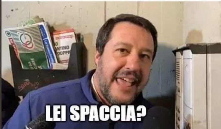 fabrizio19651's tweet photo. Citofonare campanello
#LaBestia https://t.co/731KUU5KPK