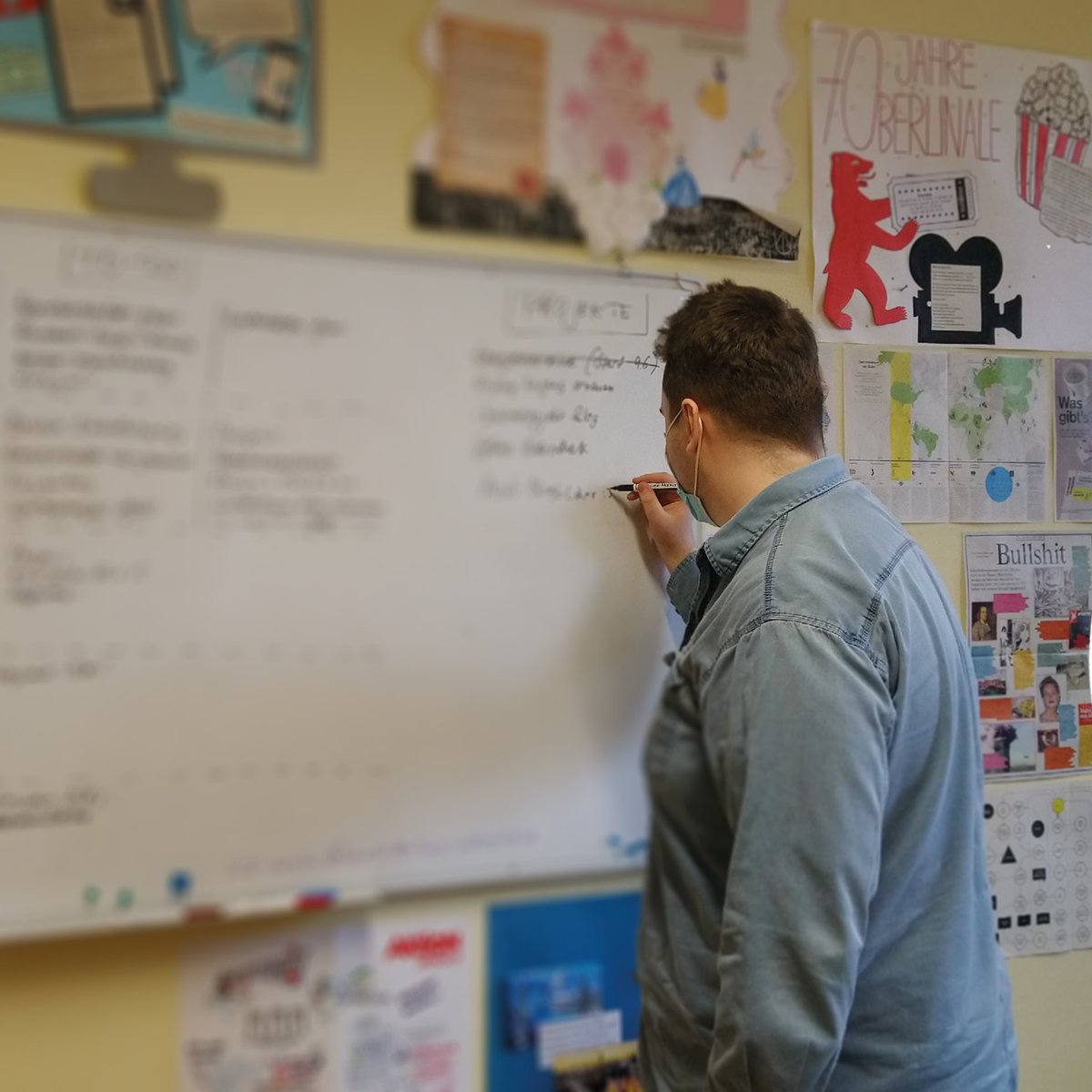 StBibCharlowilm's tweet photo. Unser Auszubildender im 1. Lehrjahr, Max, stellt sich in einem neuen Blogartikel vor. Erfahren Sie mehr über unsere #Auszubildenden und den #FaMI-Beruf auf unserem #Azubiblog: https://t.co/QnaQSRc5ki https://t.co/2JNc8bNbLB