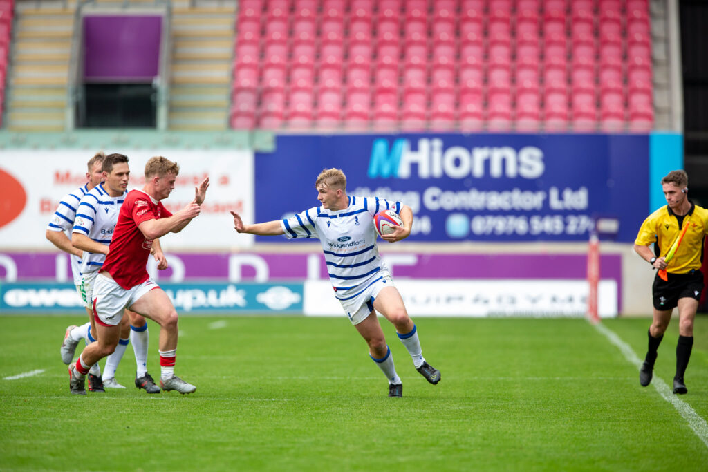 bridgendravens's tweet photo. 𝙈𝙖𝙩𝙘𝙝 𝙍𝙚𝙥𝙤𝙧𝙩  🗞️

We picked up our first 𝗪 of our @IndigoGroupPrem Cup campaign, beating @LlanelliRFC at Parc y Scarlets on Saturday 🔥

𝐑𝐞𝐚𝐝 𝐚𝐥𝐥 𝐚𝐛𝐨𝐮𝐭 𝐢𝐭 ➡️ https://t.co/qst6nq73Gi

✍️ @tobias_hunt01
📸 Chris Pitt

#WeAreAllBridgend 🔵⚪ https://t.co/EnRA4oaYAZ