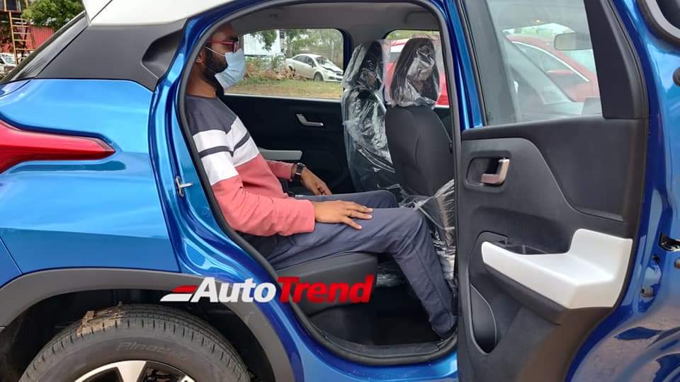 teamautotrend's tweet photo. #TataPunch Micro SUV - Rear Seat Quick Review | #TeamAutoTrend @tata_cars @TataPunchClub
Know More : https://t.co/C2LfHkaORs https://t.co/eVGeRIIblL