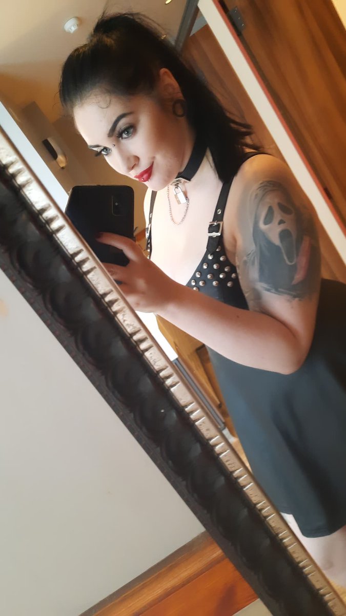 FindommeLana's tweet photo. Fund me some more tatts, you little sissies 🤔

Paypig femdom findom https://t.co/7GO2PM0TJ0