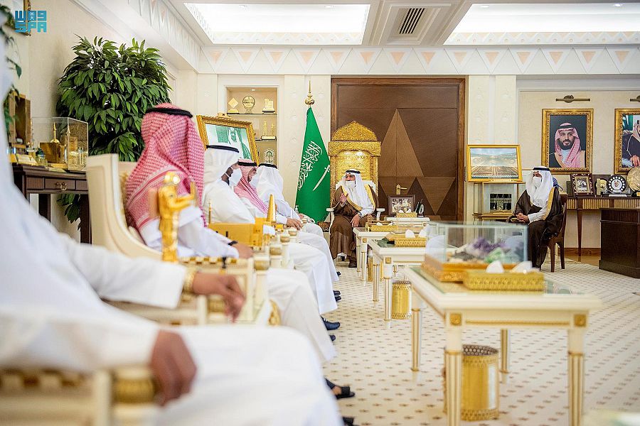 SPAregions's tweet photo. سمو أمير القصيم يشيد بجهود مركز تمكين الكفاءات بوزارة الداخلية.
https://t.co/UBvinwkTSy 
#واس_عام https://t.co/l3Qv96CVgK