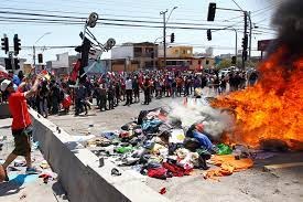 ELCLARINDECHILE's tweet photo. Iglesias y organizaciones cristianas plantean al gobierno: "desalojar y expulsar migrantes es inhumano" https://t.co/xw4eyo4N4j https://t.co/vW6LKjdcUu
