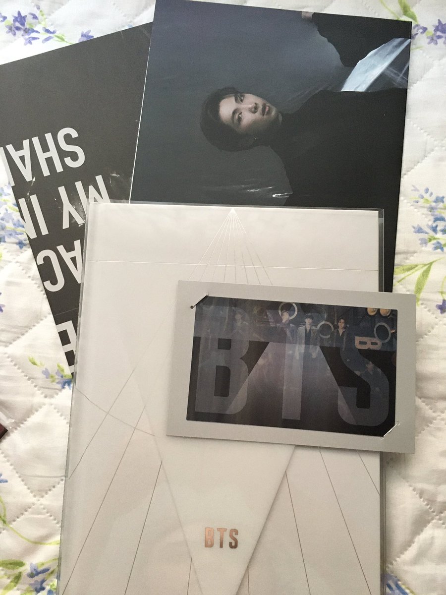 springtheurgy's tweet photo. BTS SATIŞ 🤞

Photobook: 120 (iki versiyon da var) 
Butter pob: 110 ( hoseok ve yoongi) 
Photobook pc hoseok : 160 ( pb ile birlikte almak isteyen olursa ikisi 250 olur) 
kargo gardrops yapabiliriz ödeme iban 
 
@BTSARMYtakas @kpoppcsatis @bangtansatis @peacrry @kpoptrdsell https://t.co/qY44CNlTZ7