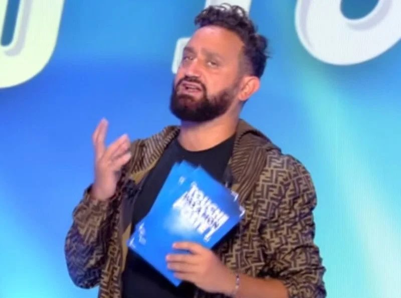 Uimagate's tweet photo. « Mes chéris ce soir dans #TPMP nous accueillerons l’œuf dur qui a agressé Emmanuel Macron, nous tenterons de comprendre pourquoi il se lance lui aussi dans le militantisme» https://t.co/rcku1IjykH