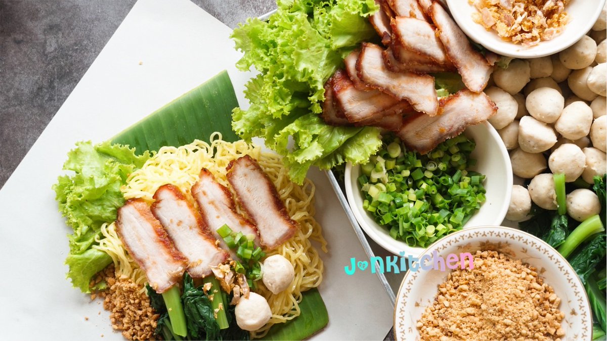 JNKitchen1's tweet photo. New Product☆
บะหมี่แห้งหมูแดง
25บาท

チャーシュー麺（ドライタイプ）

#เชียงใหม่ #บะหมี่แห้งหมูแดง #チェンマイ https://t.co/y6SNg2XDwO