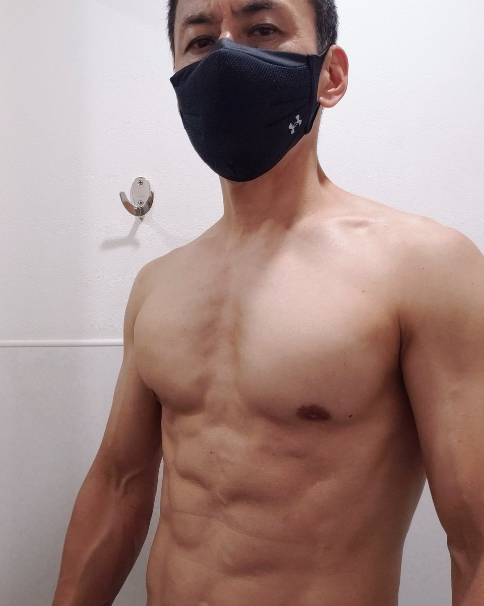 workout_holic17's tweet photo. 本日の筋トレ終了!
お疲れさまでした。
#筋トレ #トレーニング #筋トレ好きと繋がりたい #ワークアウト #workout #workoutholic #training #gym https://t.co/dnZAz5nohn