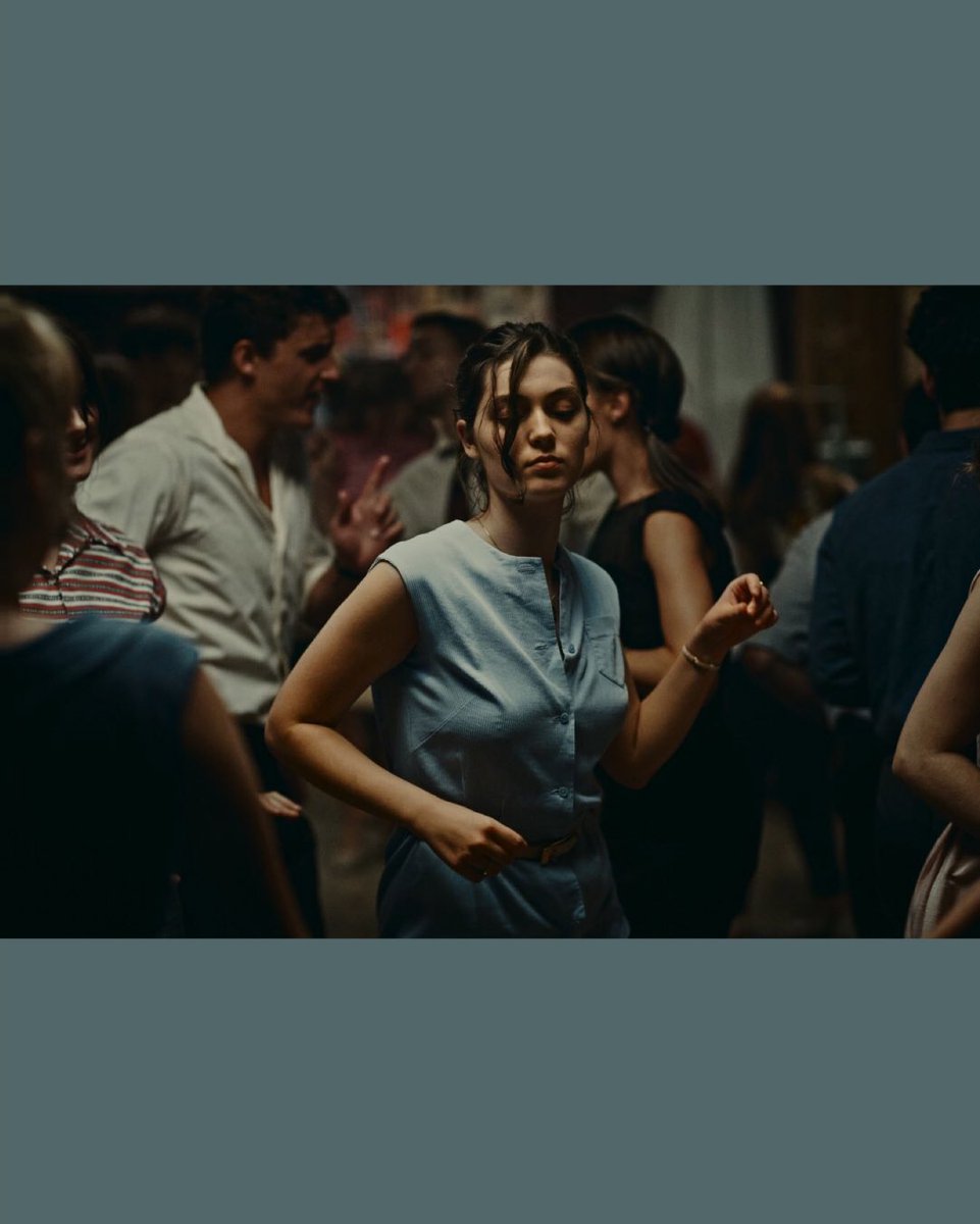 filmekimi_iksv's tweet photo. Venedik Altın Aslan ödüllü “Kürtaj” Filmekimi’nde!

Kürtajın yasak olduğu 1960'lar Fransa’sında istenmeyen hamileliğini bitirmeye çalışan genç bir kadının yaşadıklarını anlatan yönetmen Audrey Diwan, didaktik olma hatasına düşmeden karakterini yaşatmayı başarıyor. https://t.co/jLnvgni8N0