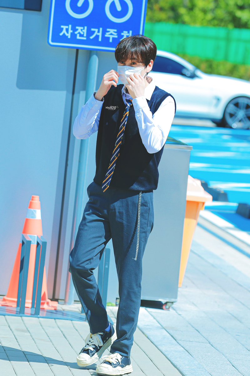 210916 아형 출근

혁선배💞💞
<a href="/AllRiseSilver/">Dalnim</a> 
—
EDIT🚫REMOVE LOGO🚫
#赫宰 #銀赫 #李赫宰 
#이혁재 #은혁 #ウニョク 
#leehyukjae #hyukjae #eunhyuk