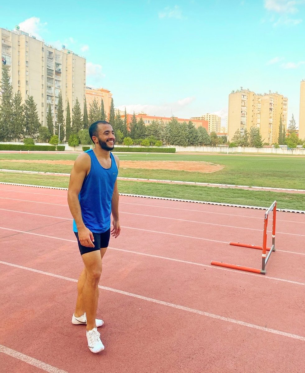 fasterkyhn's tweet photo. My dreams, my desires and my goals make me smile 😊😎🤙 #NewSeason #fasterkyhn #Athletics #TrackandField https://t.co/QxbMx9Xk9B