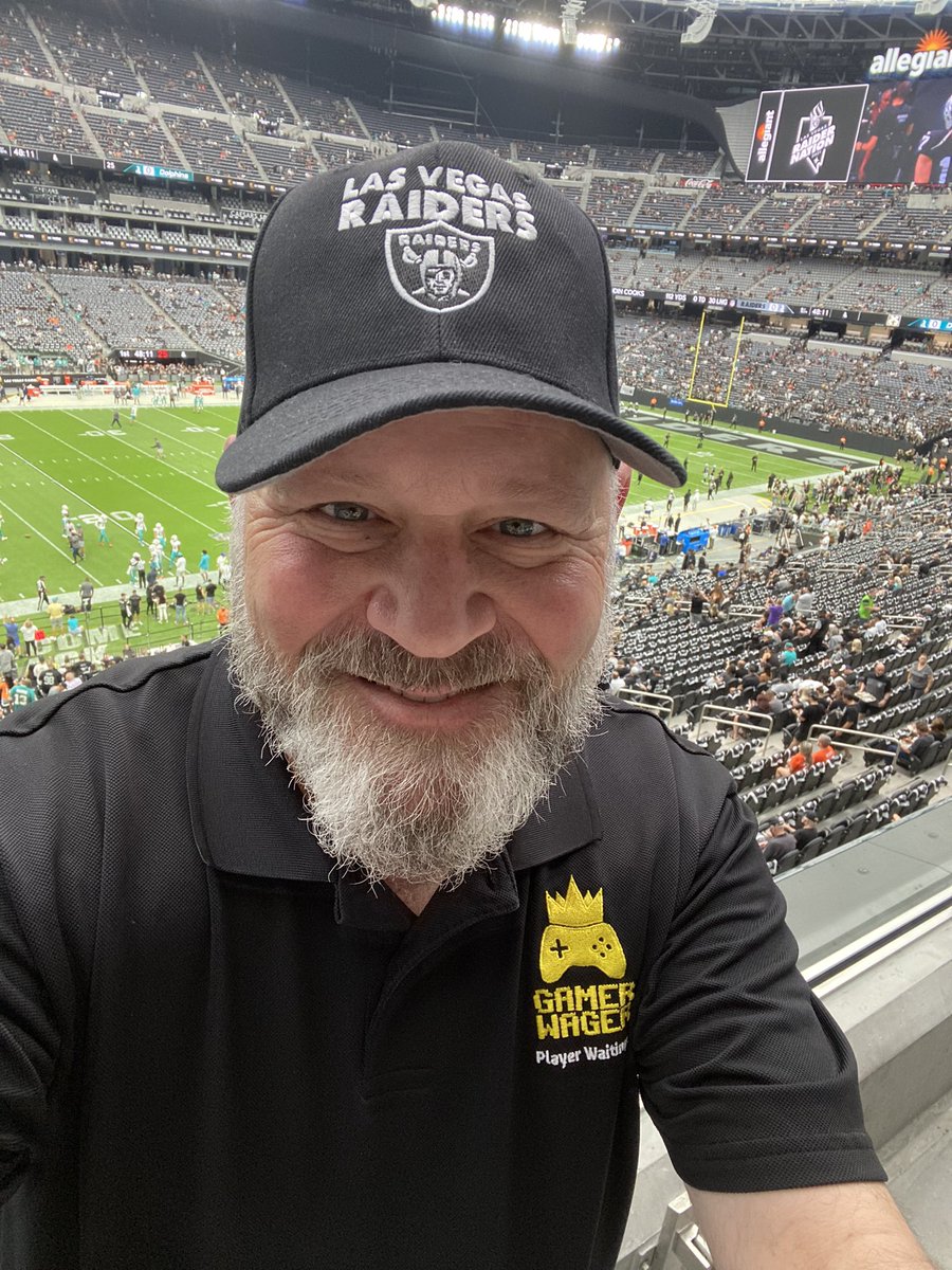 StephenACrystal's tweet photo. 🏈A great game at Allegiant Stadium as Las Vegas Raiders go 3-0! Communicating with my @sportemongo “family” via Telegram from field level.  They call me “Mr. Las Vegas” and I like it! Thank you ❤️❤️❤️❤️❤️❤️❤️❤️🏈#sgo,#lets_sgo,#crypto,#fanengagement https://t.co/zhJDQFnVKf
