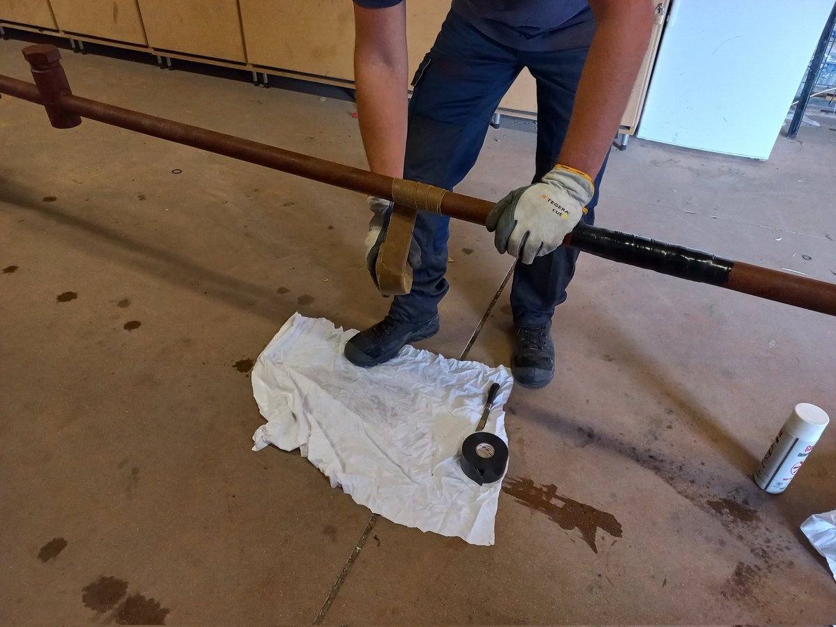 Formation des nouveaux arrivants aux BEX sur les différentes techniques de réparation en Astreinte.merci à #cedricpawlowska pour son implication.#DRNO #bexlillemetropole #mousabenyacinerachid #lethelierjeremy