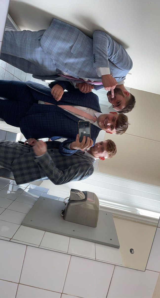 Robbie Leighton tweet media