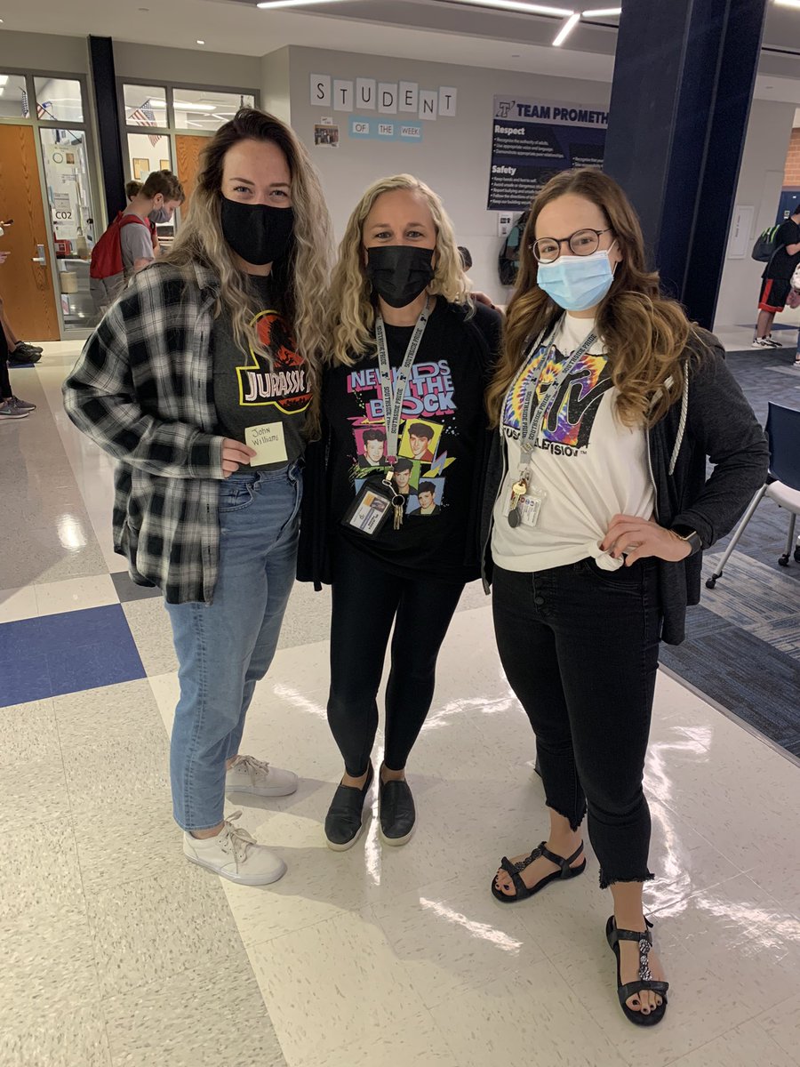 Miss Kelly tweet media