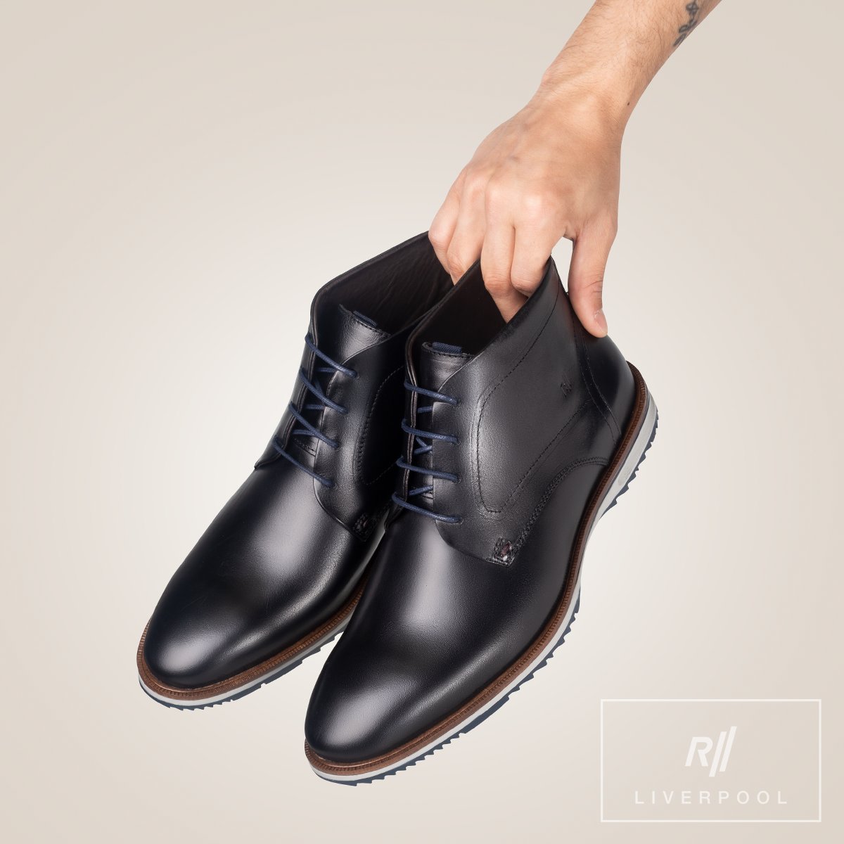 sigarafarillo's tweet photo. Liverpool, um sapato atemporal, criado para proporcionar elegância e versatilidade em todas as ocasiões.💥
⠀
Linha 🔎 LIVERPOOL
Ref: 67003-00
Compre Online: https://t.co/RwnqnK9lPr
___
#rafarillo #rafarillocalcados #rafarillostudio #liverpool #sapatocasual #sapatodecouro https://t.co/iWktdZt38M