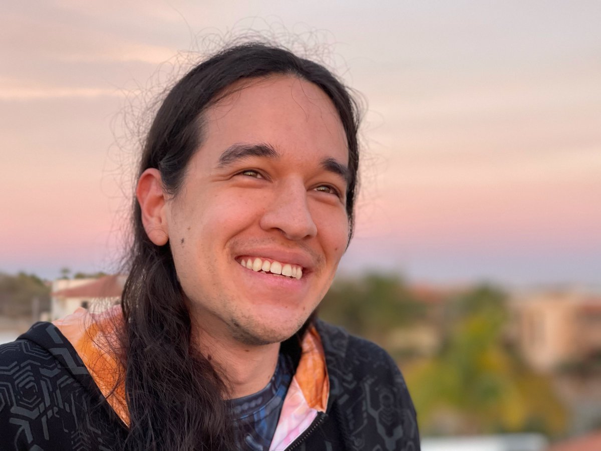 InstituteCrypto's tweet image. #hcpp21 SPEAKER 

Mac Davis is a biohacker who has designed a low-cost injectable DNA plasmid that can be used to safely add genes to the human body. Genes encoding immunity to disease and life extension have been tested. Cognitive enhancement is possible.

#welcometoChaos