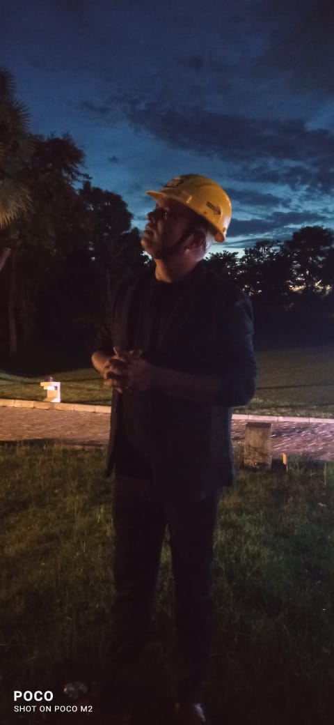 apnarajeevnigam's tweet image. कल रात अचानक पहुंचा था ठीक 8.45 पे... लेकिन फोटो आज आ पायी है.. देरी के लिए माफ़ी