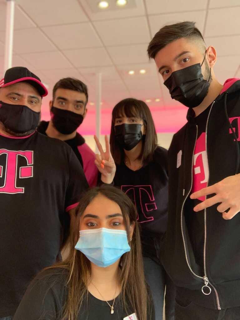 RDMBeasts's tweet image. #MotivationMonday  #ChicagoSouth has 2 more stores joining the 100% ME participation party! Orland Park lead by @sidney_berrien and @nestorJquiroz + Midway lead by Natalia, Manny and @lizolveraaa20 . Love to see that #MidWestMagic . #ChicagoMob #ChicagoSouth #Westside #Beastmode