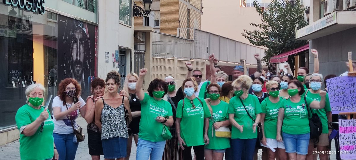 Hoy hemos hablado próximo  convenio Costa Blanca. De nuestras exigencias  #noexternalizacion #nosobrecargadetrabajo
Si esto no se arregla lucha, lucha, si nadie nos escucha huelga, huelga huelga.
Por un convenio justo.
<a href="/LasKellysBCN/">Las Kellys Barcelona</a> <a href="/EstatalPisos/">Plataforma Estatal de Camareras de Pisos</a> <a href="/KellysFTVA/">LasKelliss Fuerteventura</a>