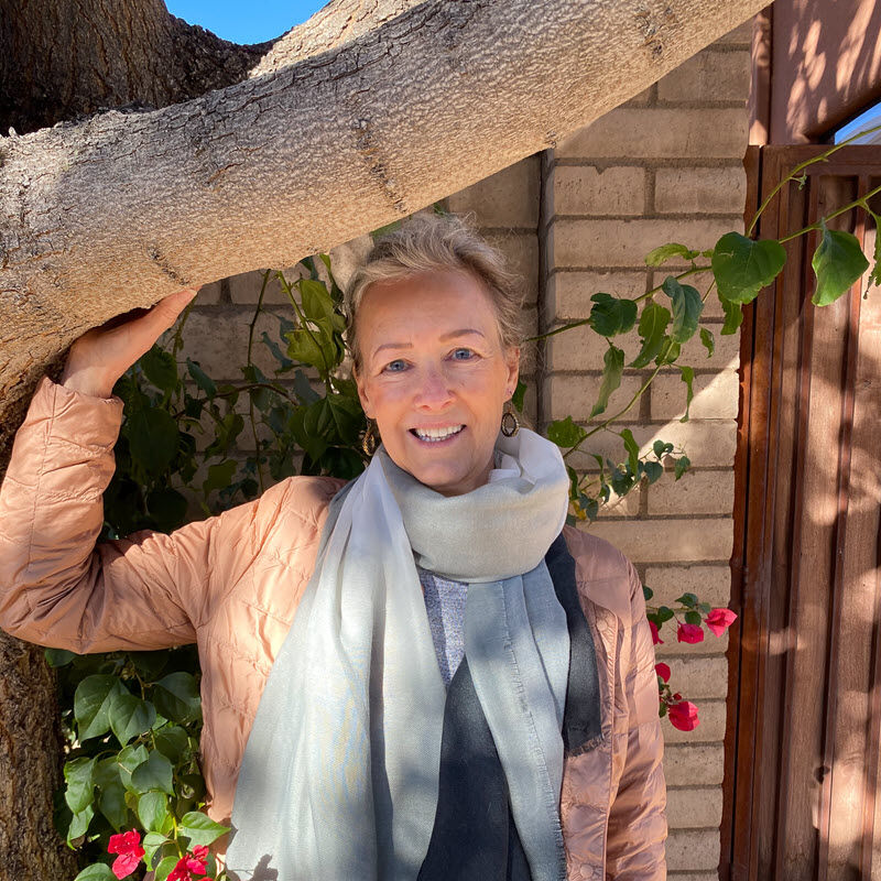 For the amateur photographer wanting to simply brighten your photo a bit and reduce shadows, a preset (premade settings that you can buy or find for free) is your solution. Check out how the preset brightened this shadowy photo.

#socialmedia #branding #presets
#betterphotography