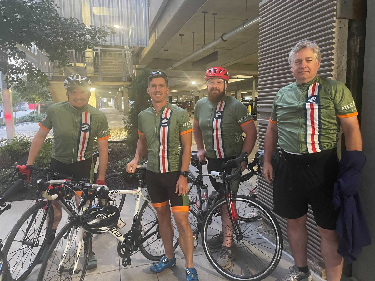 wheeler77's tweet photo. Veterans United bike team #vurocks #bikems #bikemskansascity https://t.co/ftLzDSfhqT