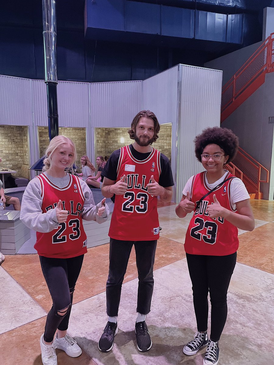 nv_students's tweet photo. JERSEY NIGHT = SUCCESS 🤩🤩

Week 2 of #TRAILBLAZERS was the word we needed for such a time as this. 🔥

We are called to be people of FAITH, not FEAR. We—the YOUTH—can and must go first. We must lead the way in being a countercultural people of love. ⚡️❤️ https://t.co/vhxnh34TfW