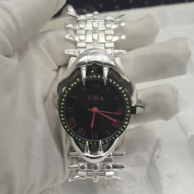 I&rsquo;ve been MIA trying to master this watch. Took half a year for this process 😍 https://t.co/SroOuKaU
