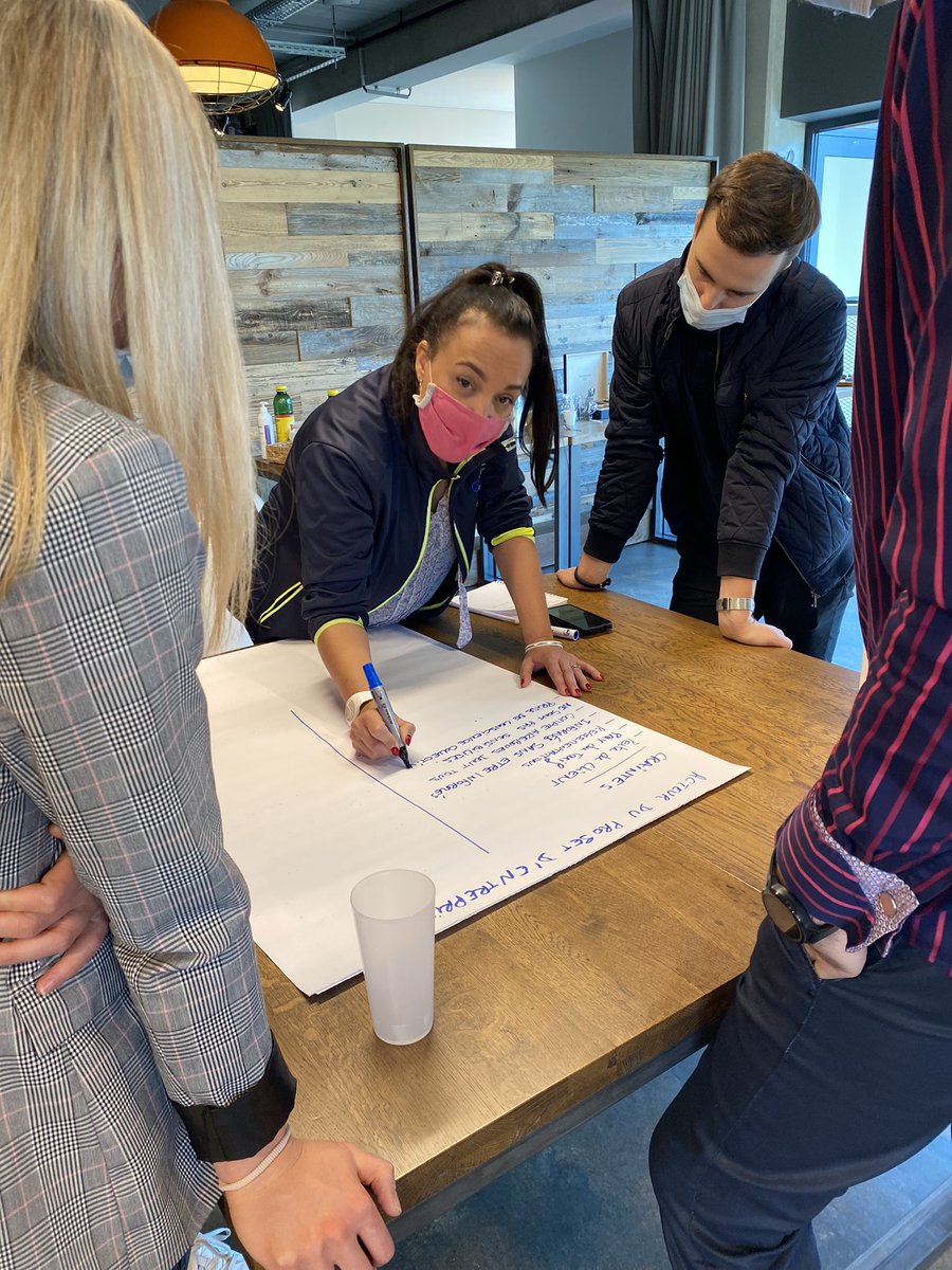 Mateudi_Ronan's tweet photo. Les équipes #APPIRA (programmation des techniciens gaz de Rhône-Alpes) #DPPISE travaillent sur le pj d’entreprise de #GRDF : mobilisation, responsabilisation, tous acteurs pour nos clients &amp; défendre la place des gaz dans le mix énergétique français! @HMALINAUD @guilhemarmanet https://t.co/LAvRTLVlpL