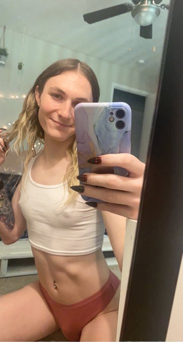 Would you still date me when you found out I had a dick?🙊 https://t.co/e8AKXLGeaQ<a href="/tag/thickthighthursday"class="tags"><span>#thickthighthursday</span></a>